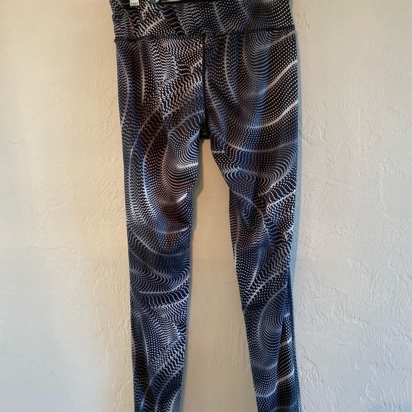 Nike Dri-Fit leggings black & gray size small - Picture 2 of 9